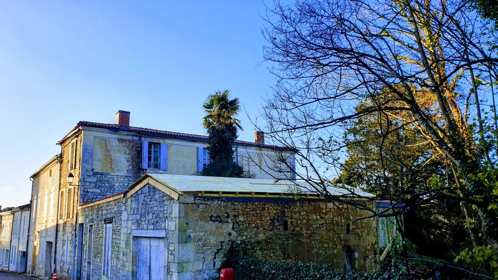 rénovation maison de bourg Taillebourg